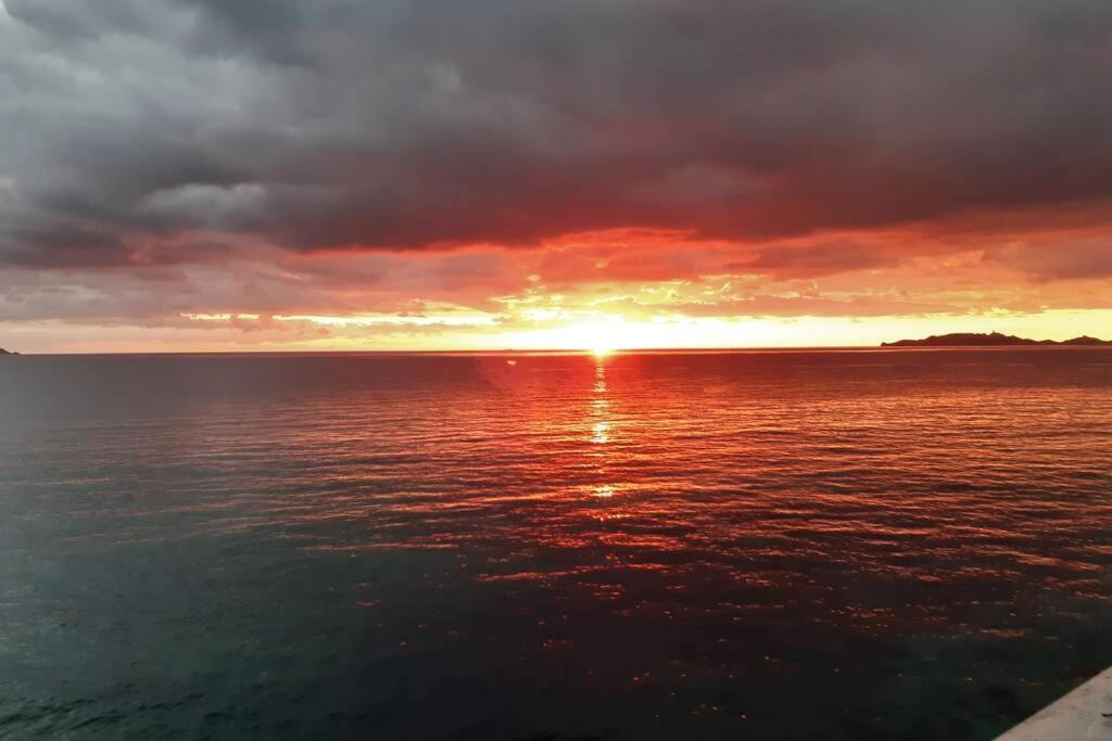 Suite Sur La Mer Marseille Corniche Dış mekan fotoğraf
